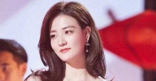 娱乐吃瓜经纪人小花,揭秘娱乐圈吃瓜达人背后的故事